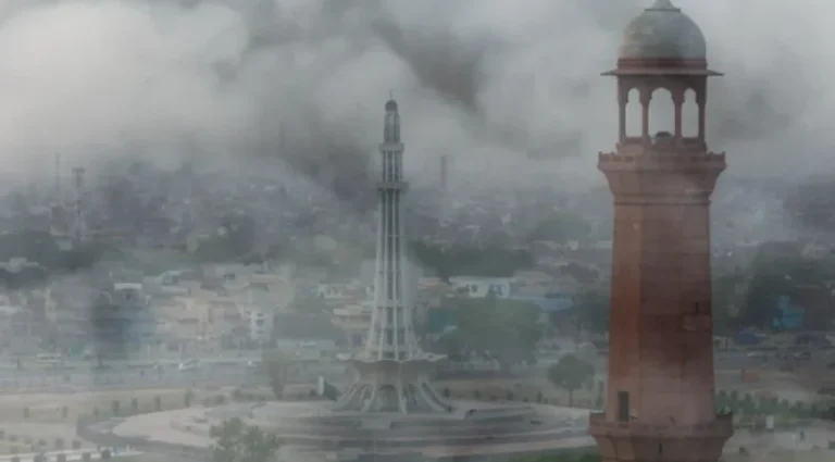 Lahore Air Pollution Crisis: AQI Reaches Hazardous 408