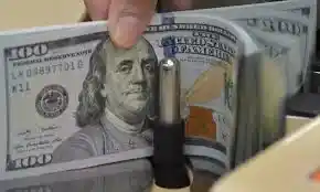 Pakistan Economy Sees Turnaround with Current Account Surplus of $100 Million