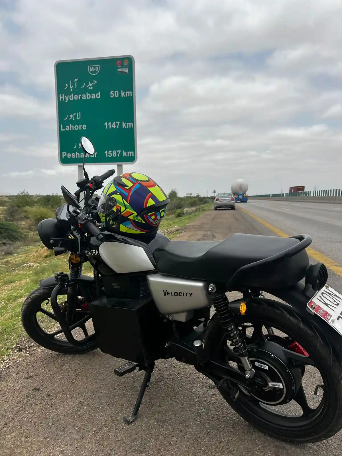 Vlektra Velocity 180 Electric Motorcycle Now Easier to Buy With Installments